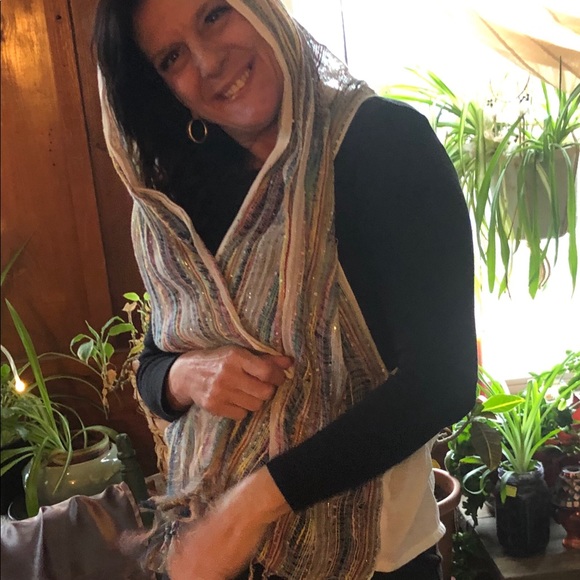 Beautiful handmade multi colored vest - Picture 7 of 8